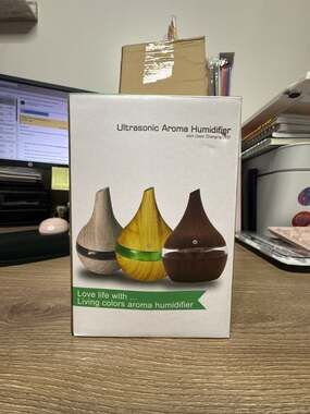 Ultrasonic Aroma Humidifier with Color Changing LED